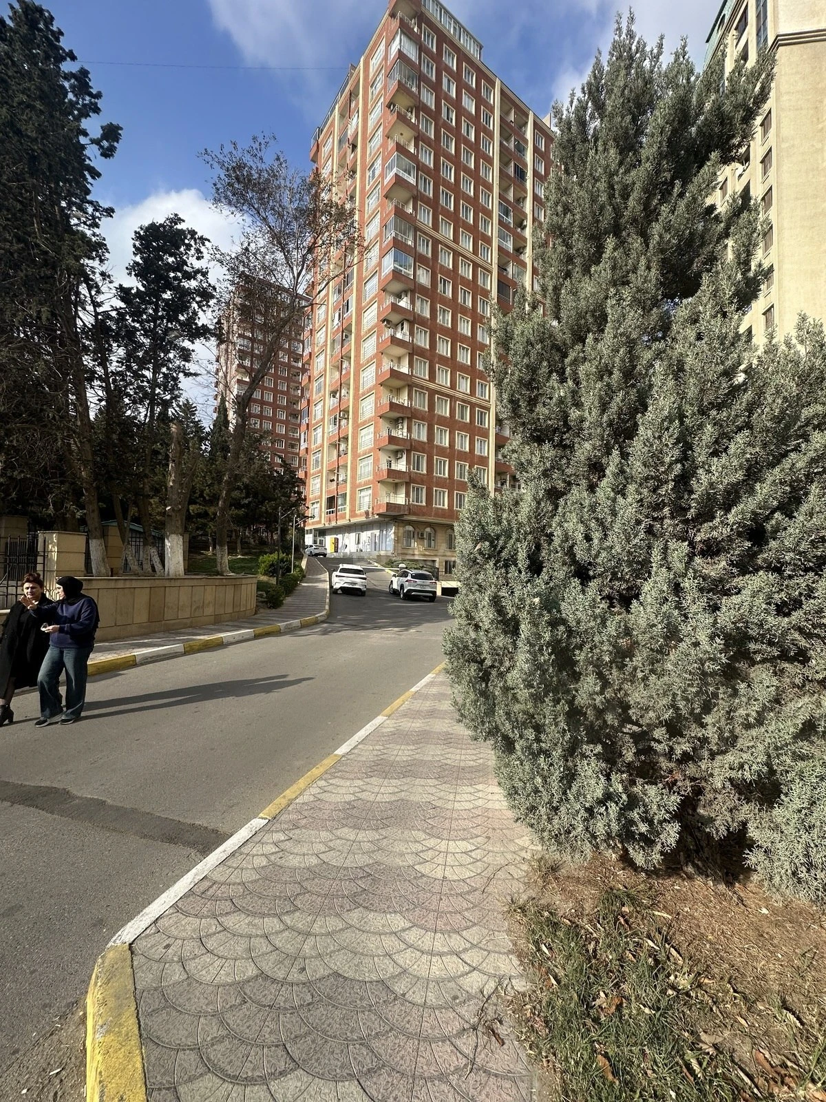 Satılır 3 otaqlı mənzil 82 m²