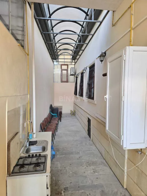 Satılır 7 otaqlı həyət evi 230 m²