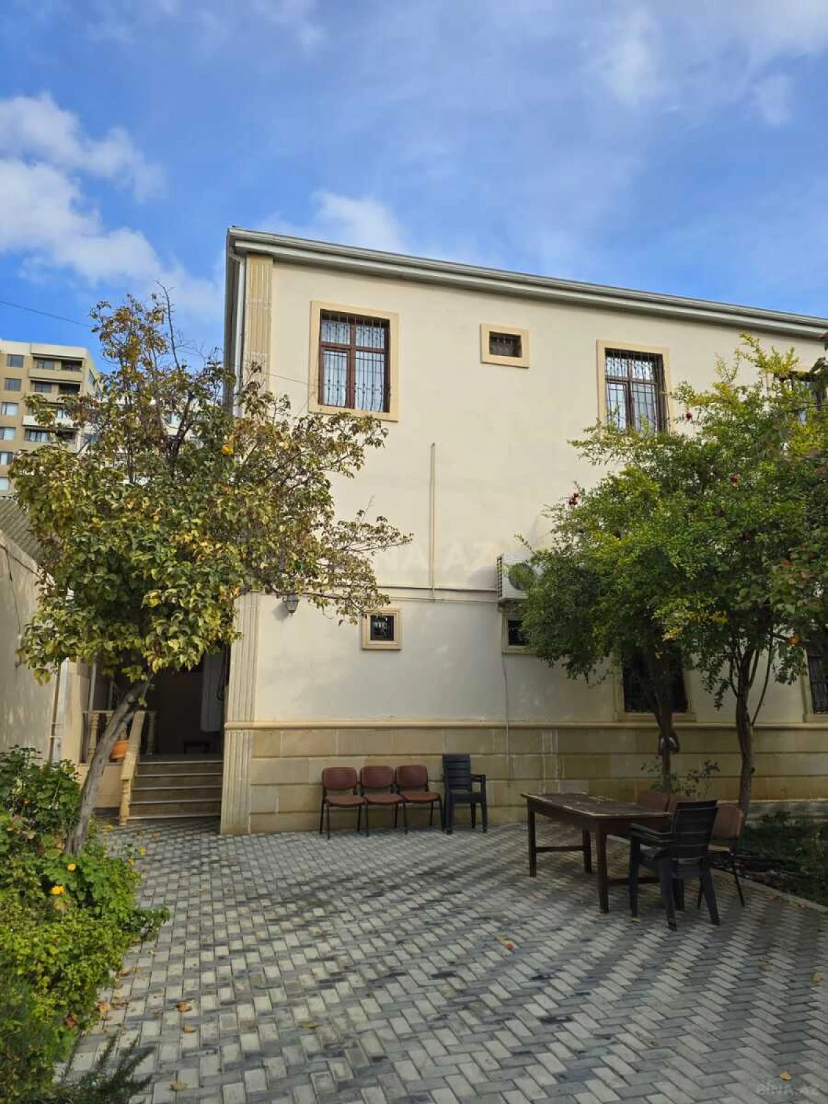 Satılır 7 otaqlı həyət evi 230 m²