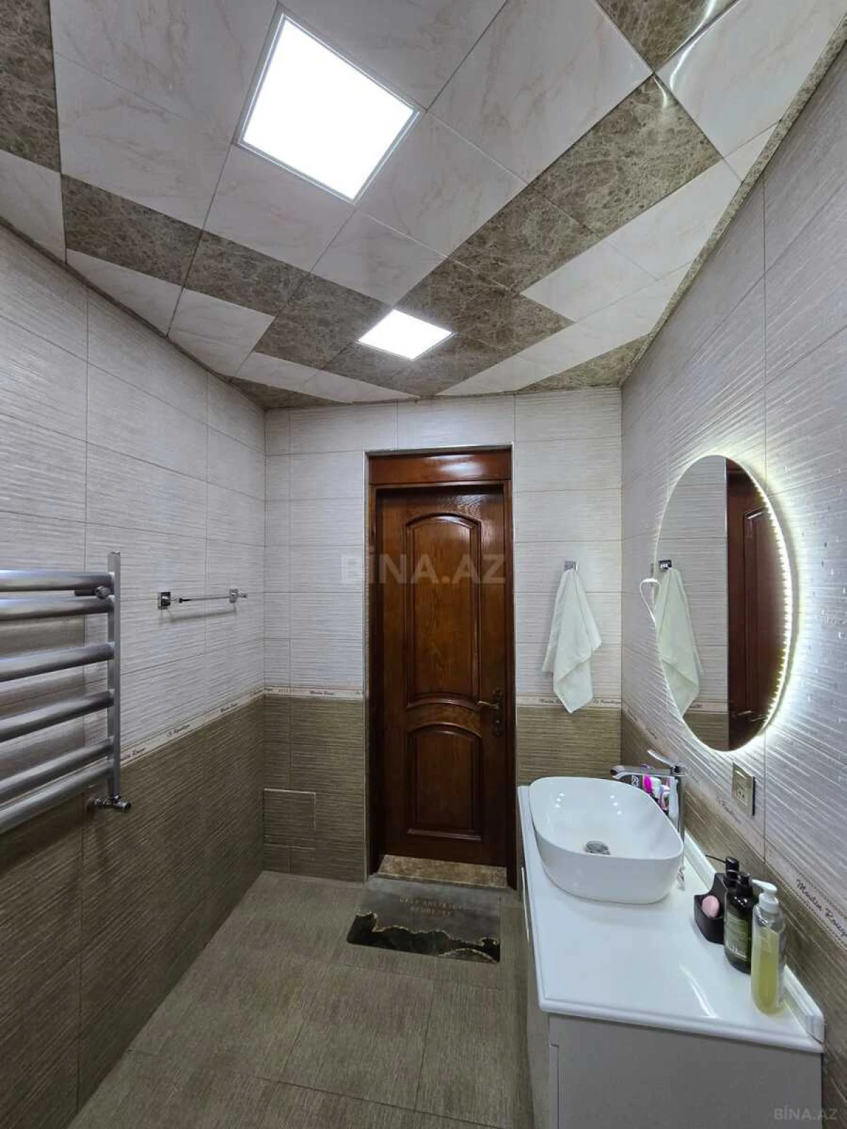 Satılır 7 otaqlı həyət evi 230 m²