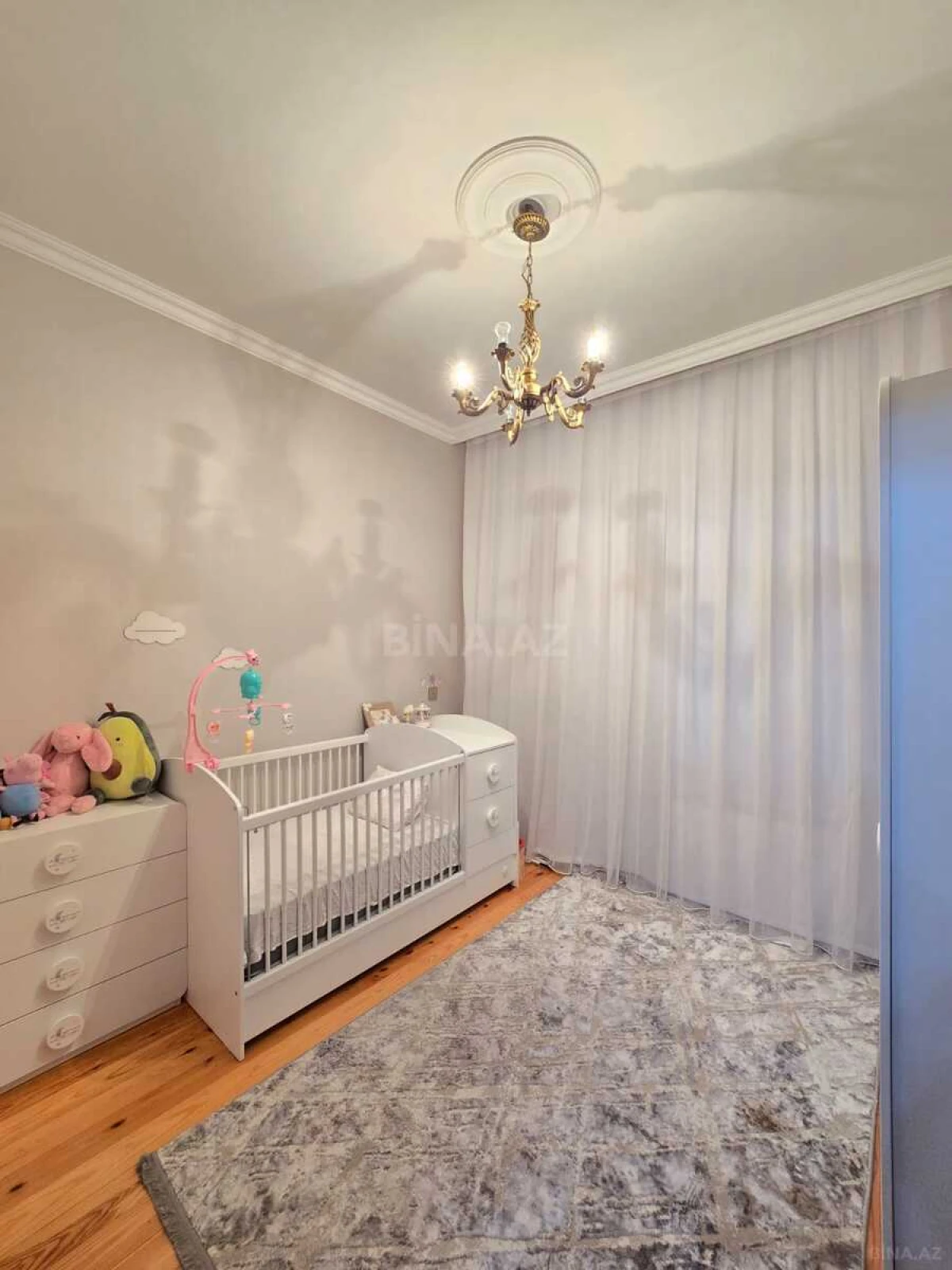 Satılır 7 otaqlı həyət evi 230 m²