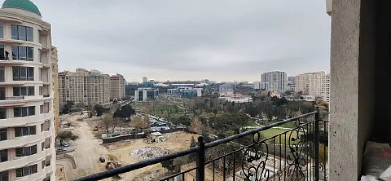 Satılır 3 otaqlı mənzil 85 m²