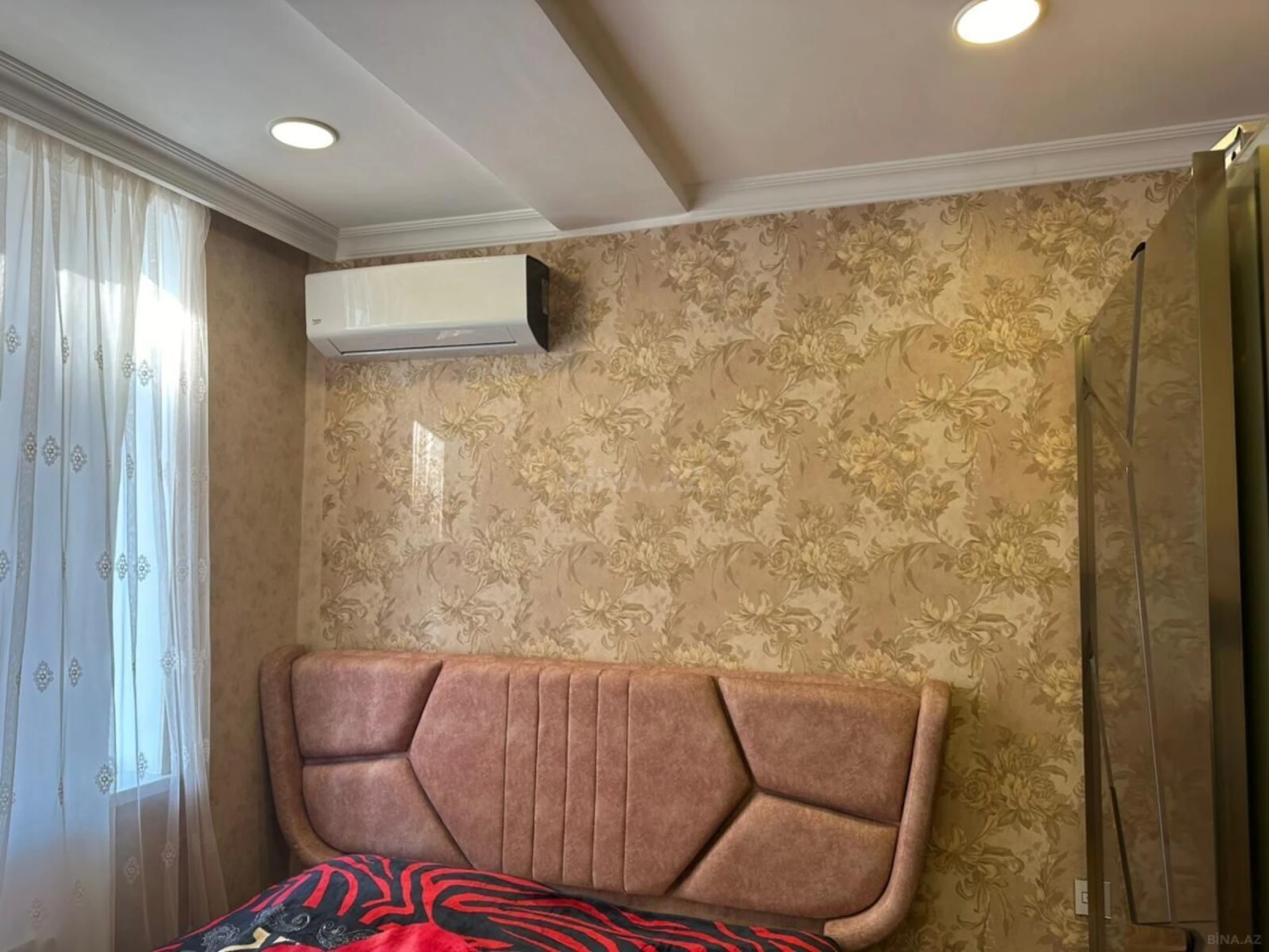 Satılır 3 otaqlı mənzil 100 m²