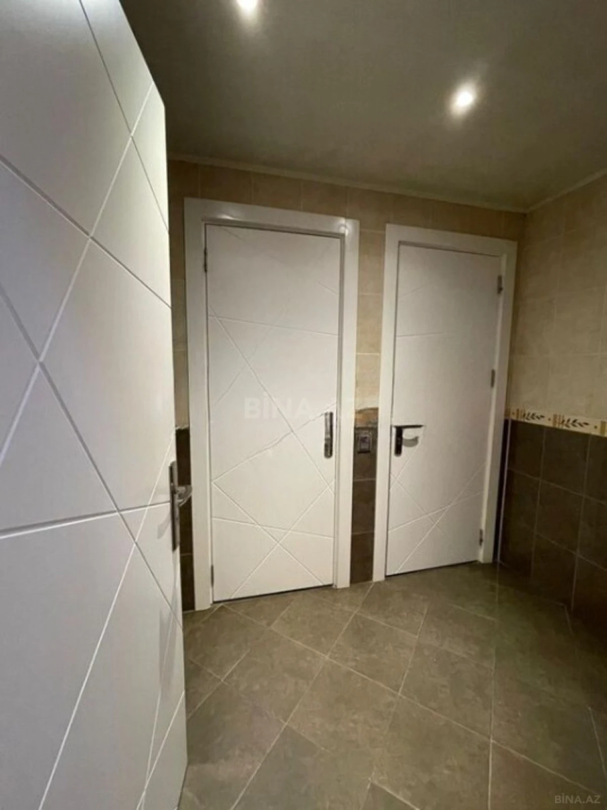 Kirayə verilir 7 otaqlı ofis 240 m²