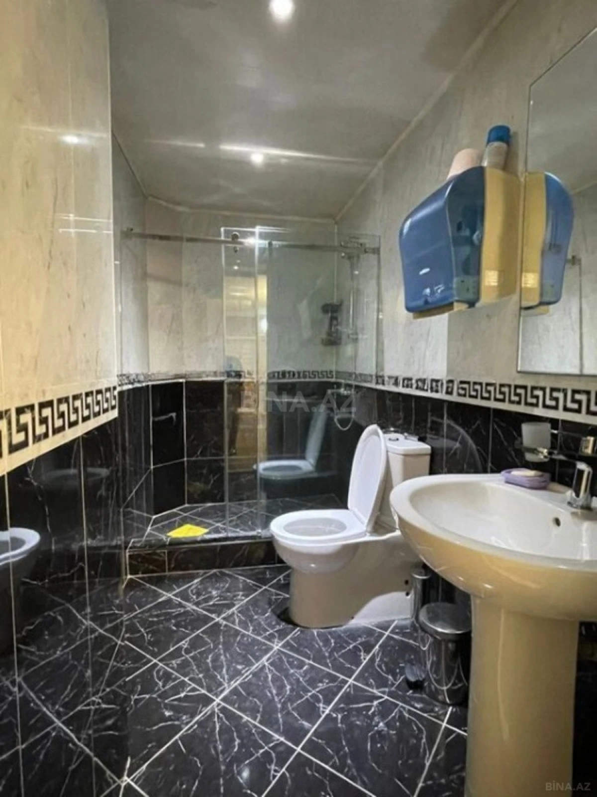 Kirayə verilir 7 otaqlı ofis 240 m²