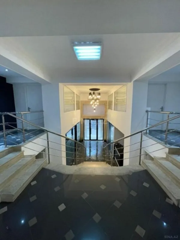 Kirayə verilir 7 otaqlı ofis 240 m²