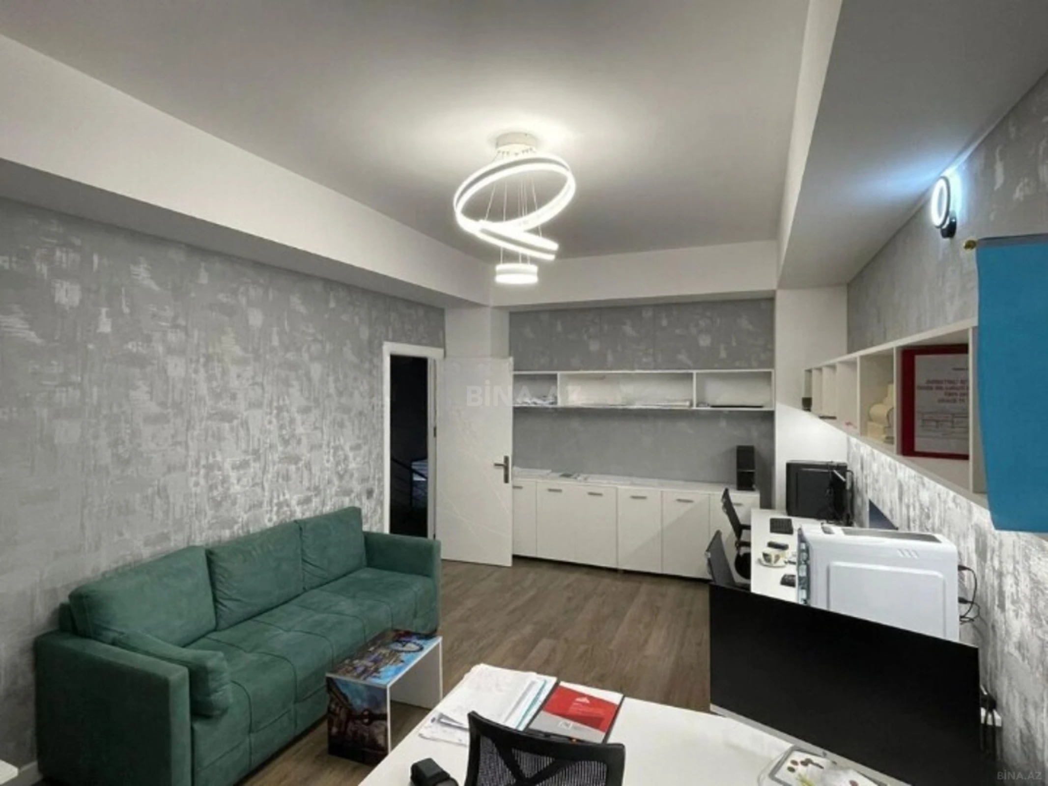 Kirayə verilir 7 otaqlı ofis 240 m²