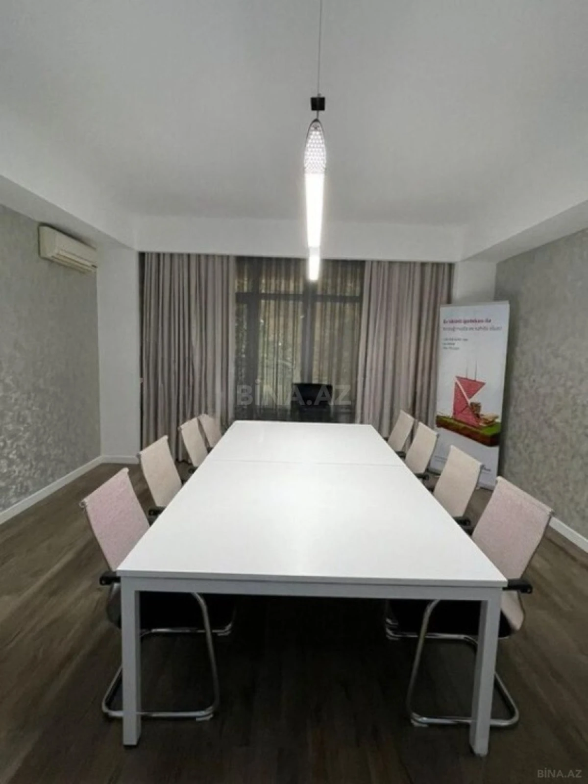 Kirayə verilir 7 otaqlı ofis 240 m²