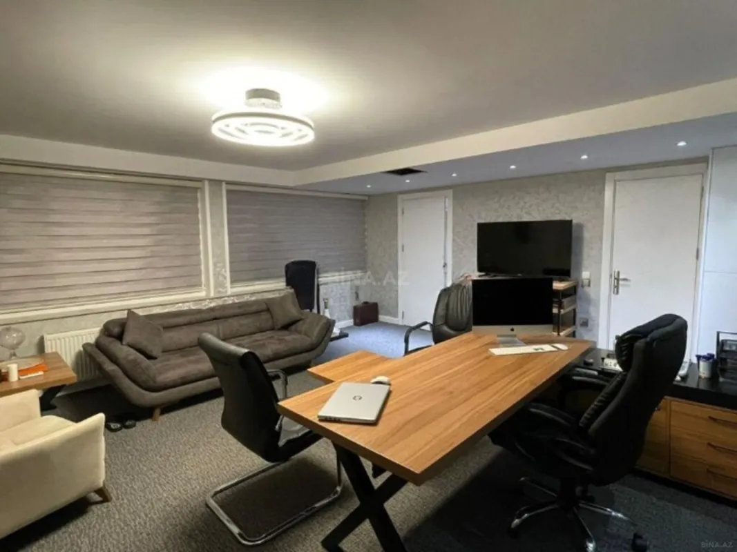 Kirayə verilir 7 otaqlı ofis 240 m²