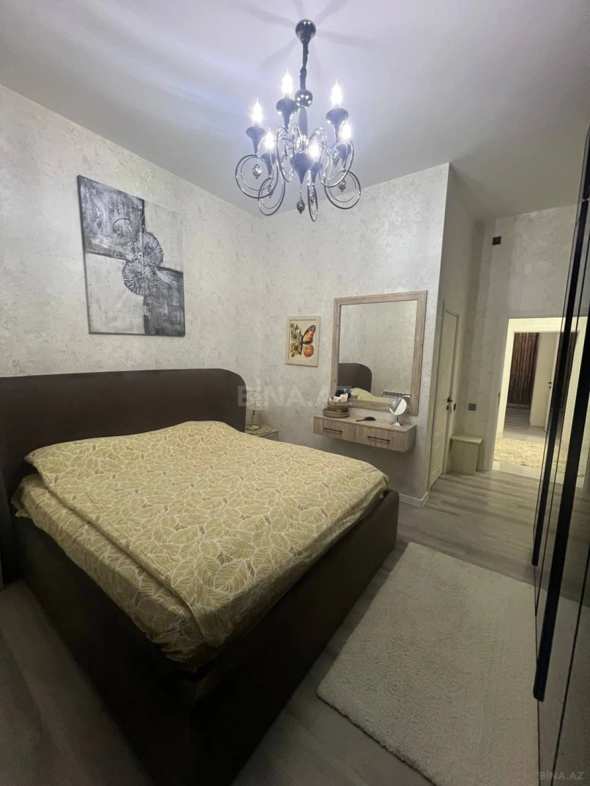 Satılır 4 otaqlı həyət evi 250 m²