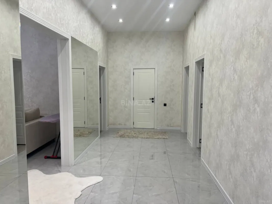 Satılır 4 otaqlı həyət evi 250 m²