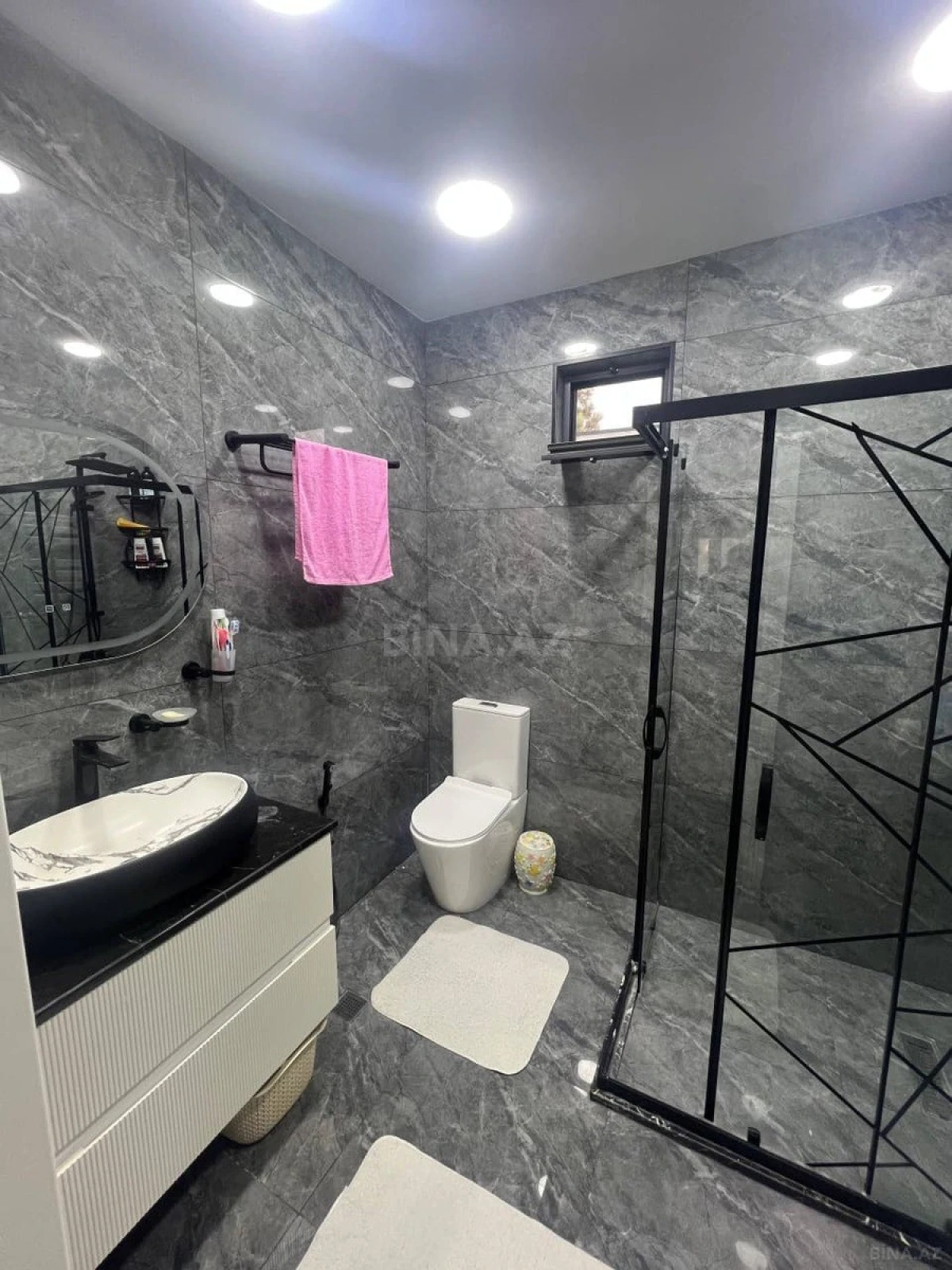 Satılır 4 otaqlı həyət evi 250 m²