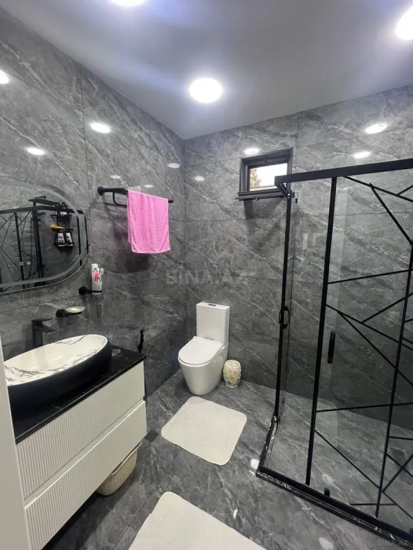 Satılır 4 otaqlı həyət evi 250 m²