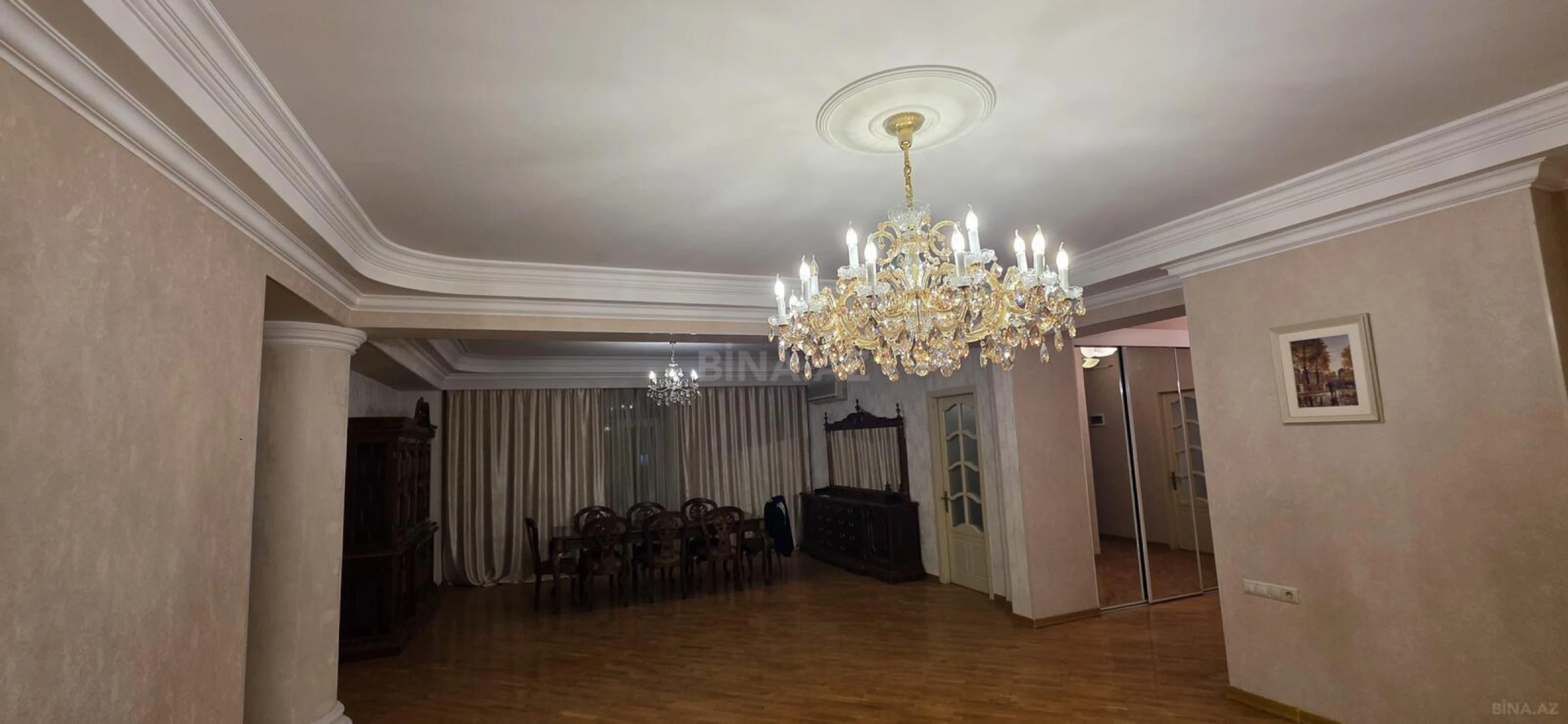 Kirayə verilir 5 otaqlı mənzil 200 m²