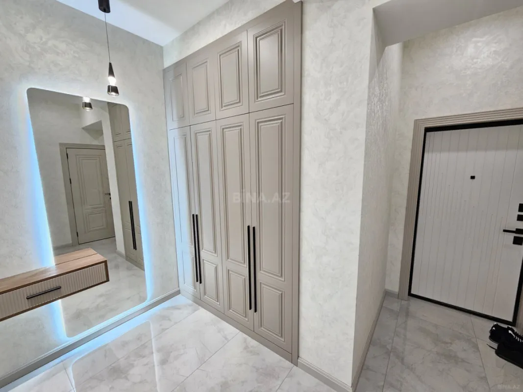 Satılır 2 otaqlı mənzil 77 m²