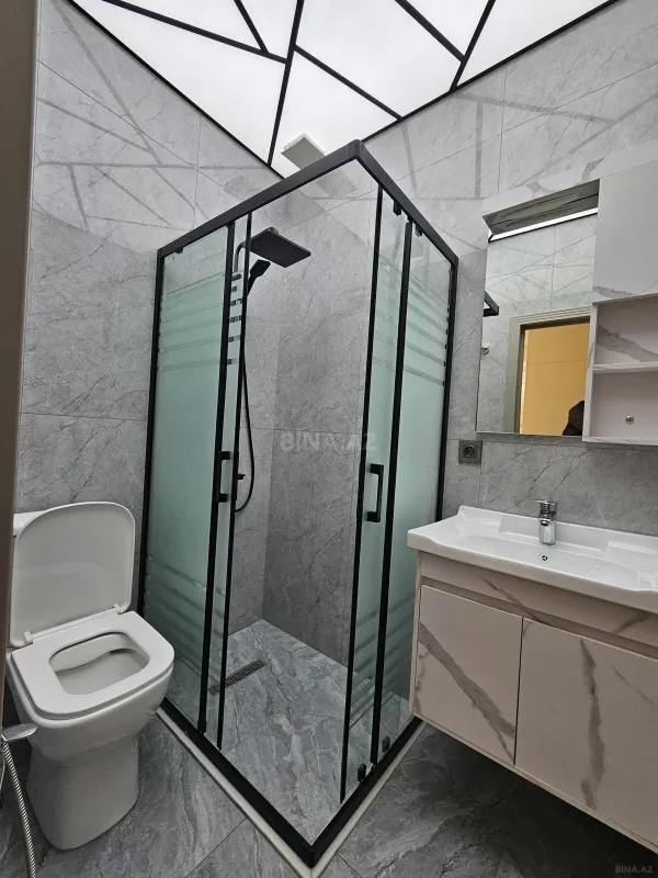 Satılır 2 otaqlı mənzil 77 m²