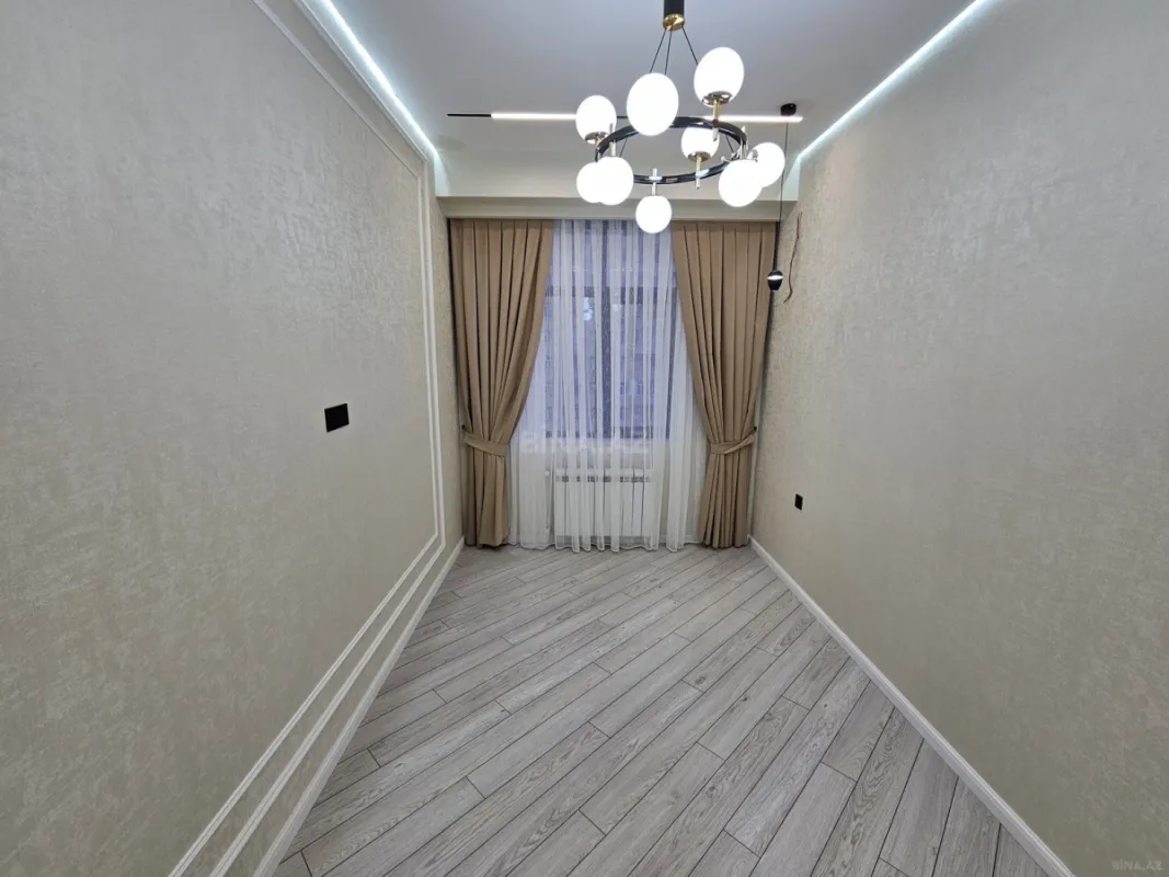 Satılır 2 otaqlı mənzil 77 m²