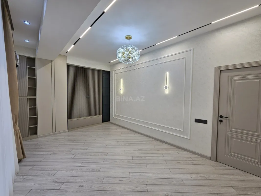 Satılır 2 otaqlı mənzil 77 m²