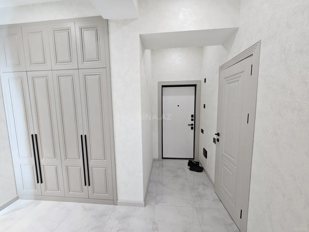 Satılır 2 otaqlı mənzil 77 m²