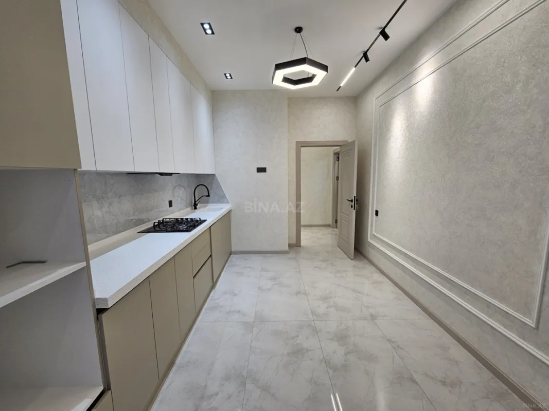 Satılır 2 otaqlı mənzil 77 m²