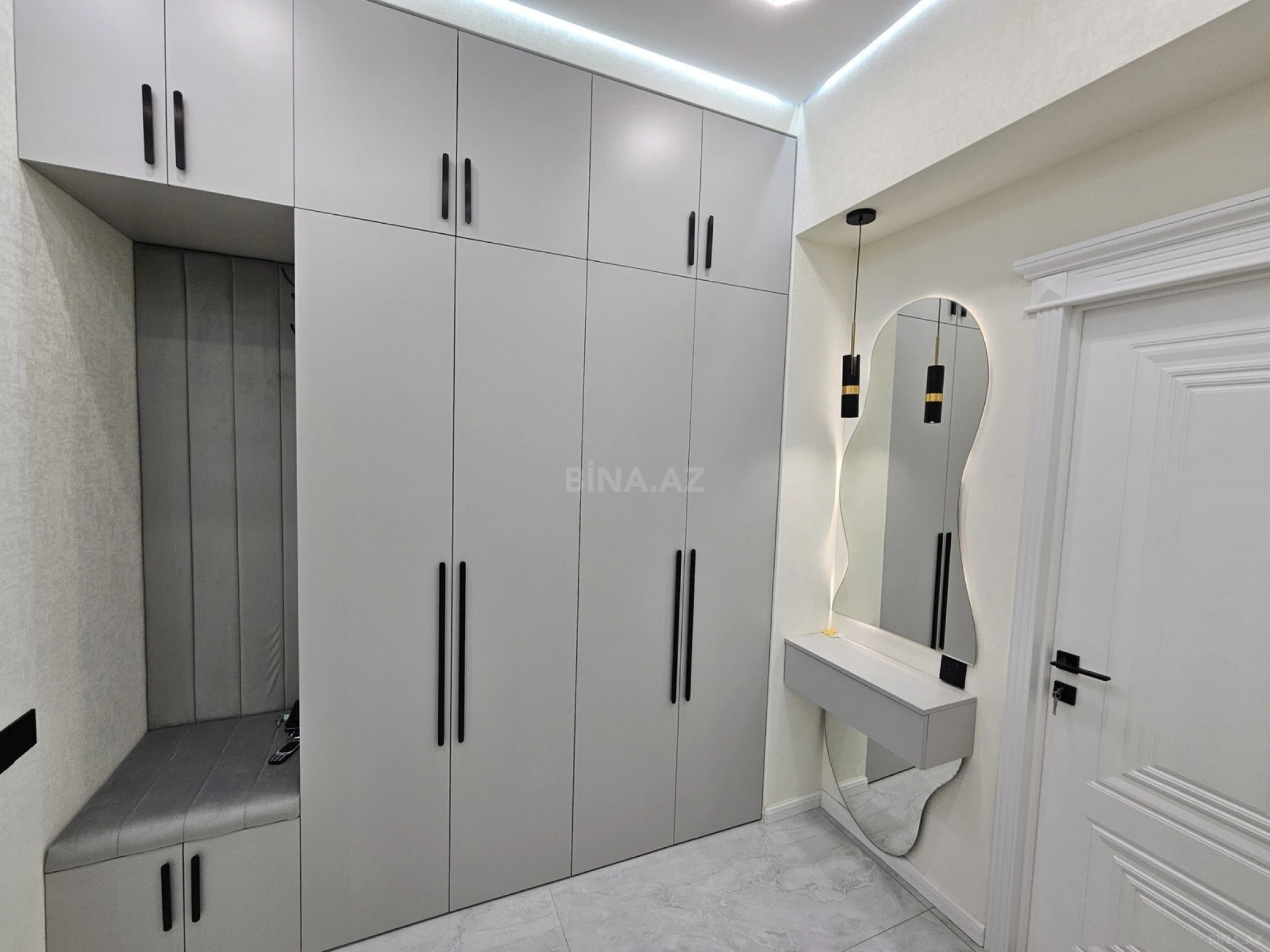 Satılır 3 otaqlı mənzil 63 m²