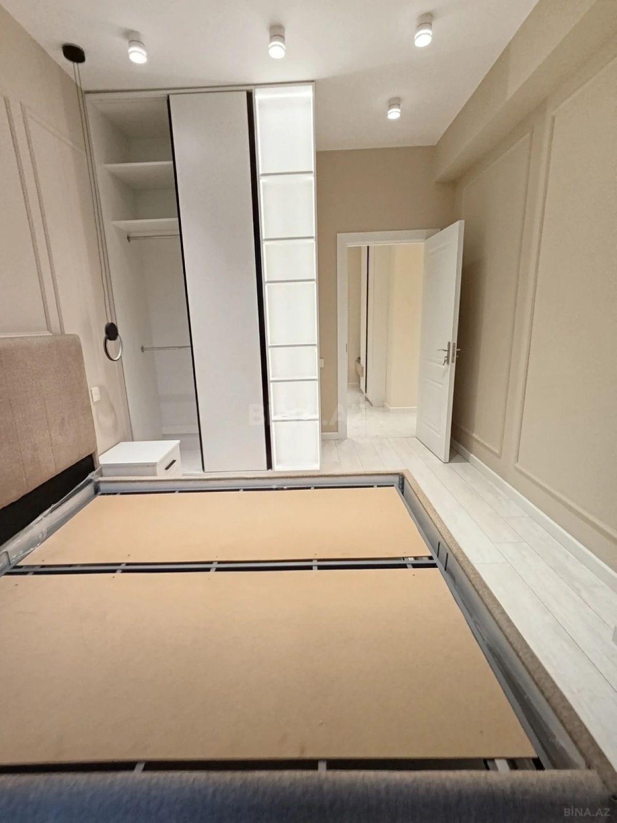 Satılır 2 otaqlı mənzil 66 m²