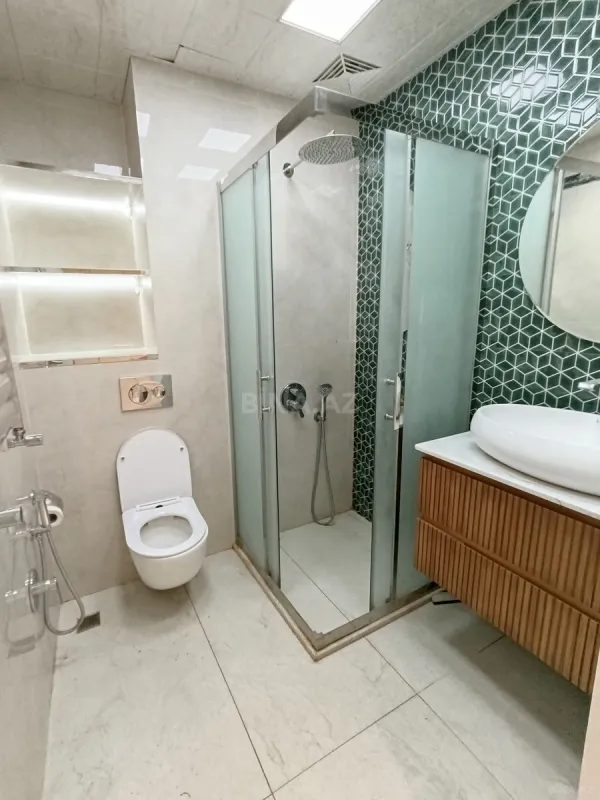 Satılır 2 otaqlı mənzil 66 m²