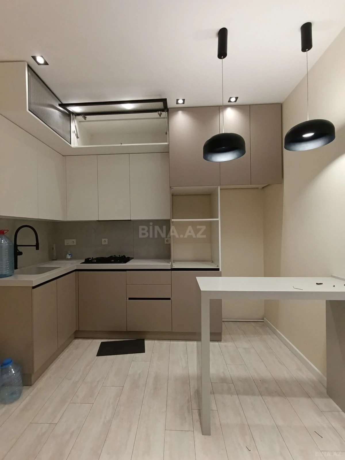 Satılır 2 otaqlı mənzil 66 m²