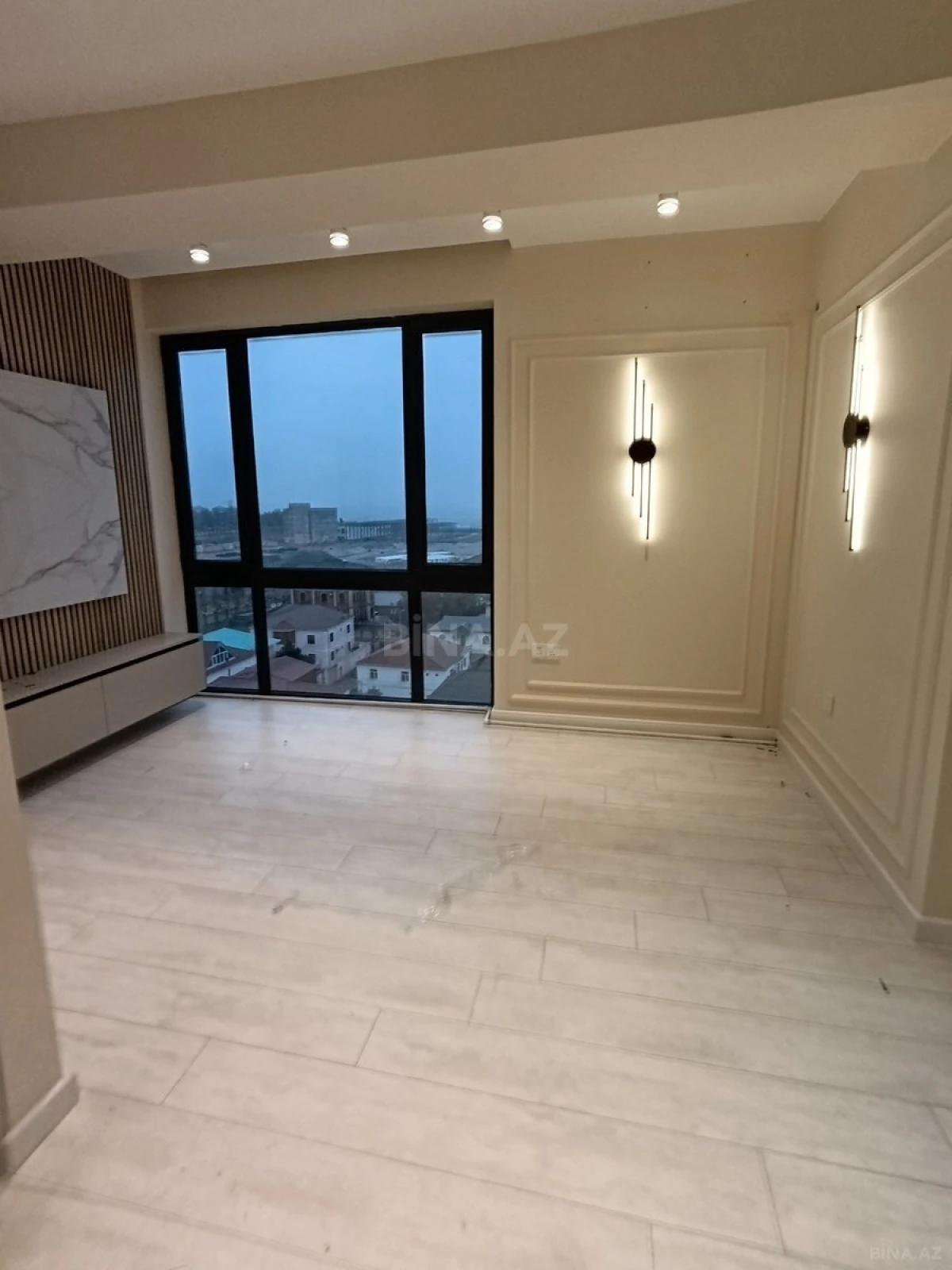 Satılır 2 otaqlı mənzil 66 m²