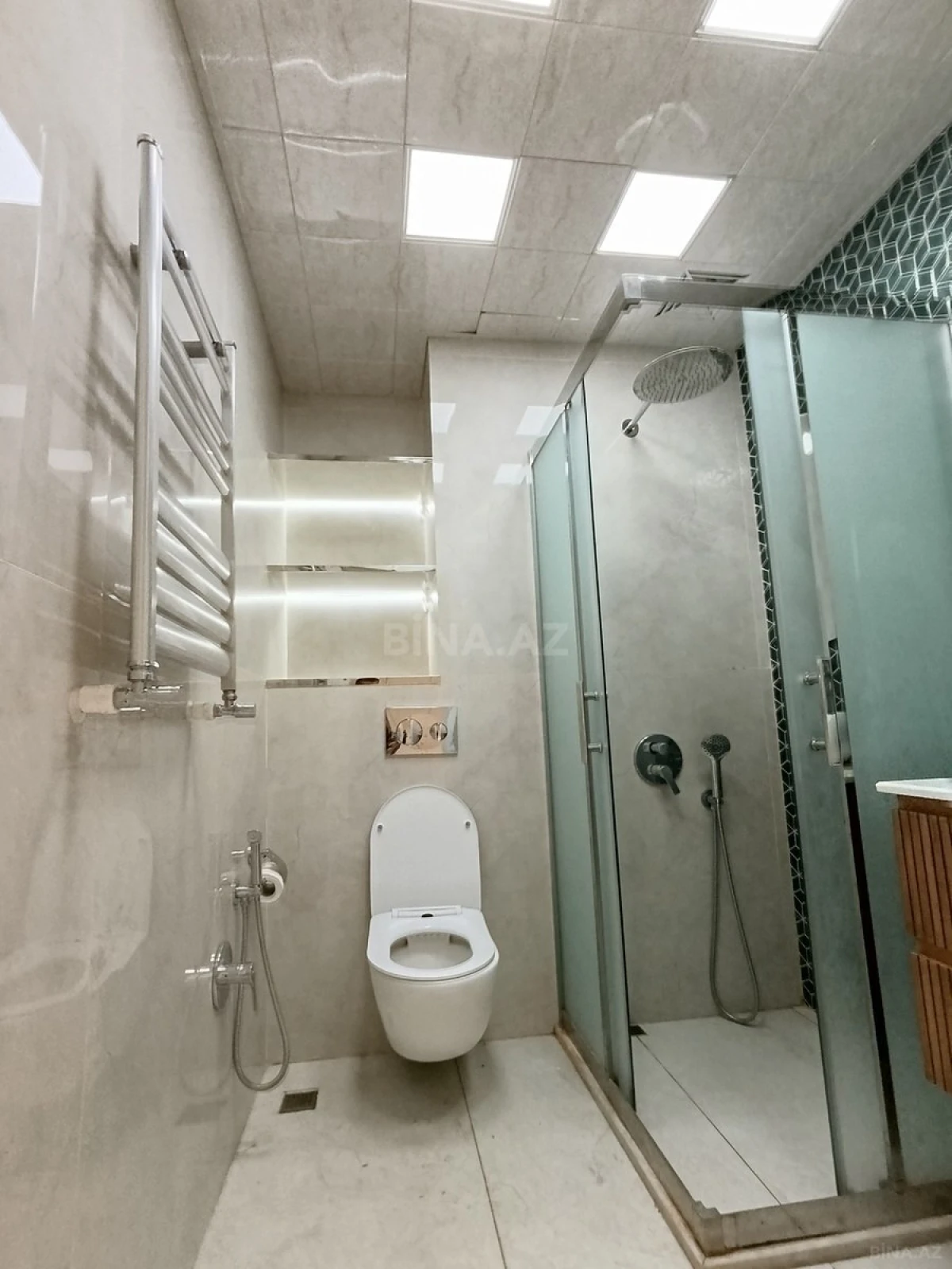 Satılır 2 otaqlı mənzil 66 m²