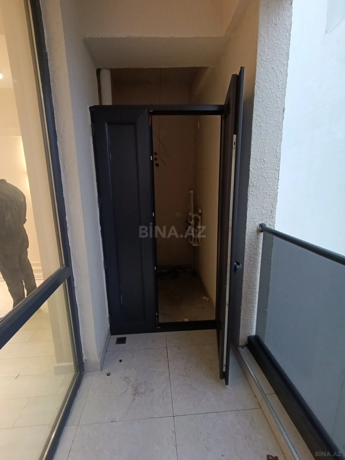 Satılır 2 otaqlı mənzil 66 m²