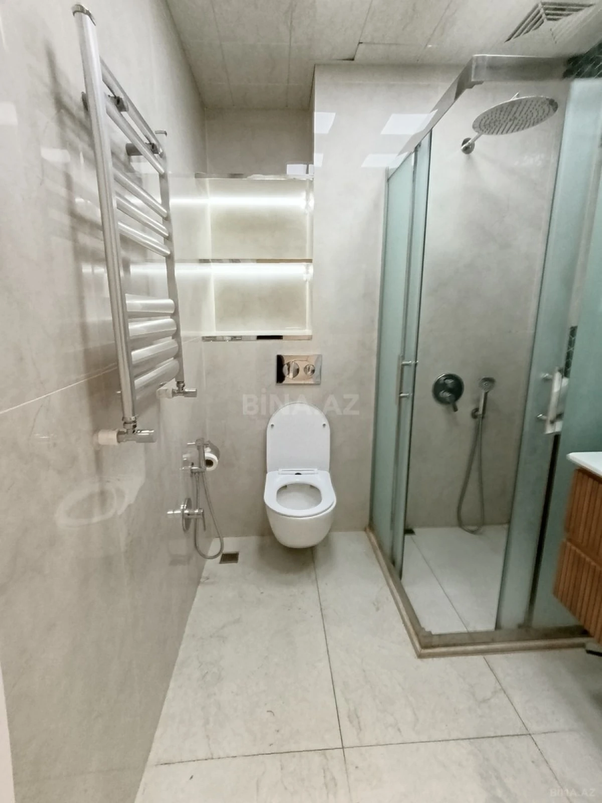 Satılır 2 otaqlı mənzil 66 m²