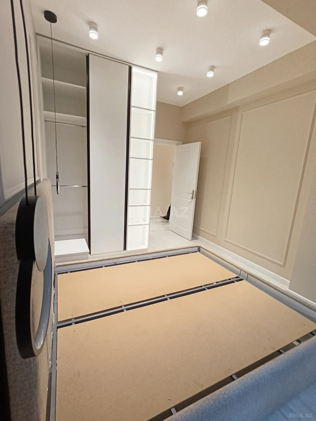 Satılır 2 otaqlı mənzil 66 m²