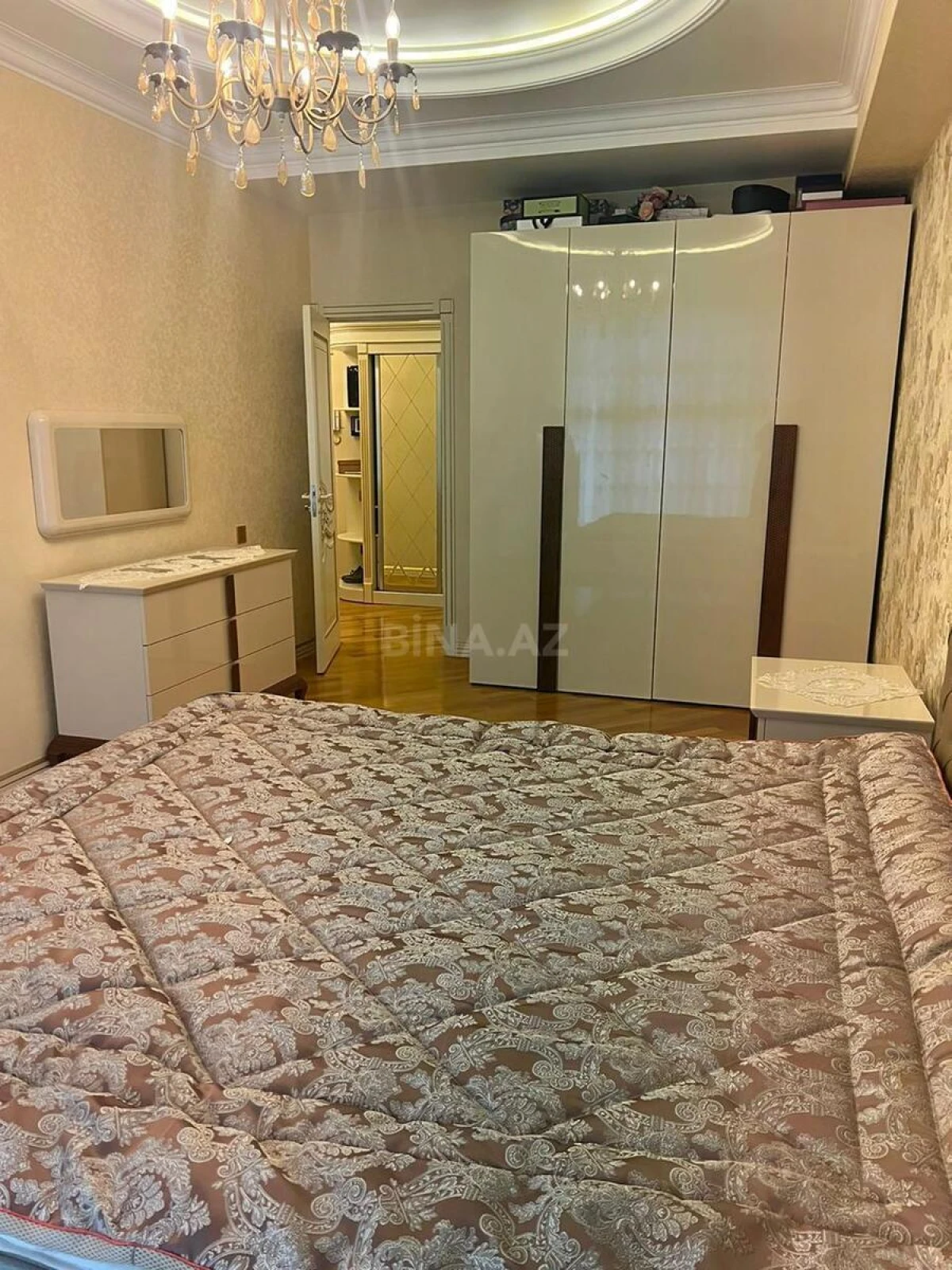Kirayə verilir 3 otaqlı mənzil 100 m²