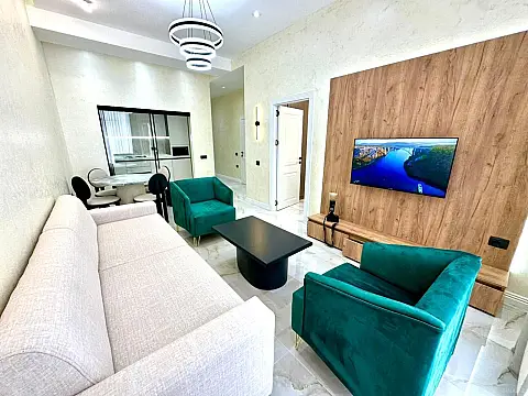 Kirayə verilir 2 otaqlı mənzil 83 m²