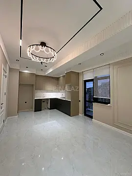 Satılır 4 otaqlı mənzil 140 m²