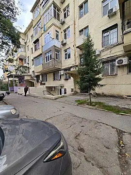 Satılır 2 otaqlı mənzil 60 m² — Bakı, Memar Əcəmi yanı 2 otaq 60.00 m²