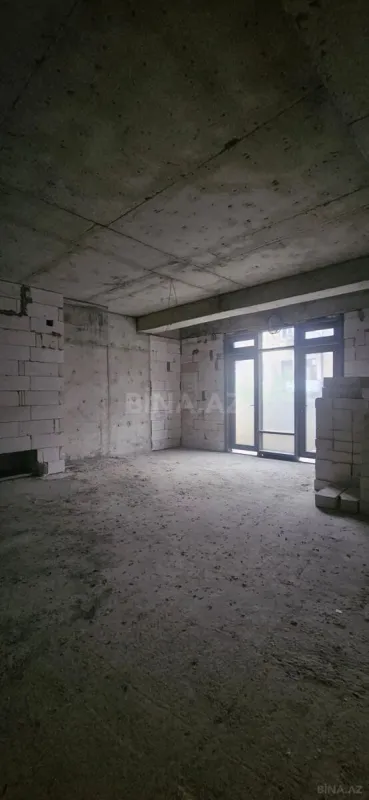 Satılır 2 otaqlı mənzil 103 m²