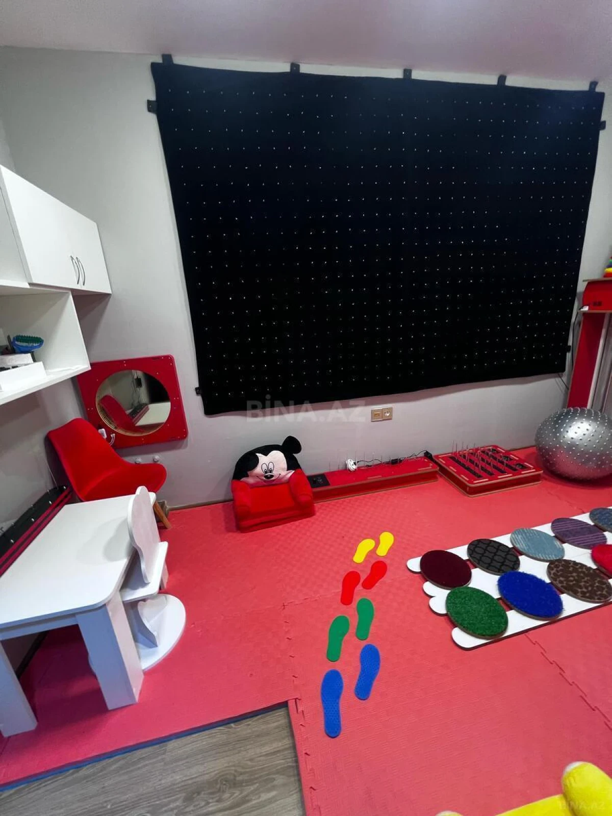 Kirayə verilir obyekt 1100 m²