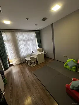 Kirayə verilir obyekt 1100 m²