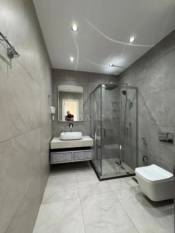 Satılır 1 otaqlı mənzil 68 m²