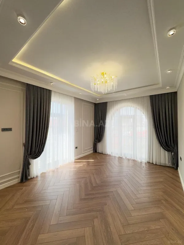 Satılır 6 otaqlı həyət evi 450 m²