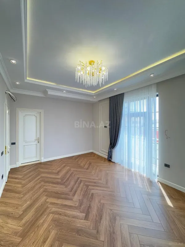 Satılır 6 otaqlı həyət evi 450 m²