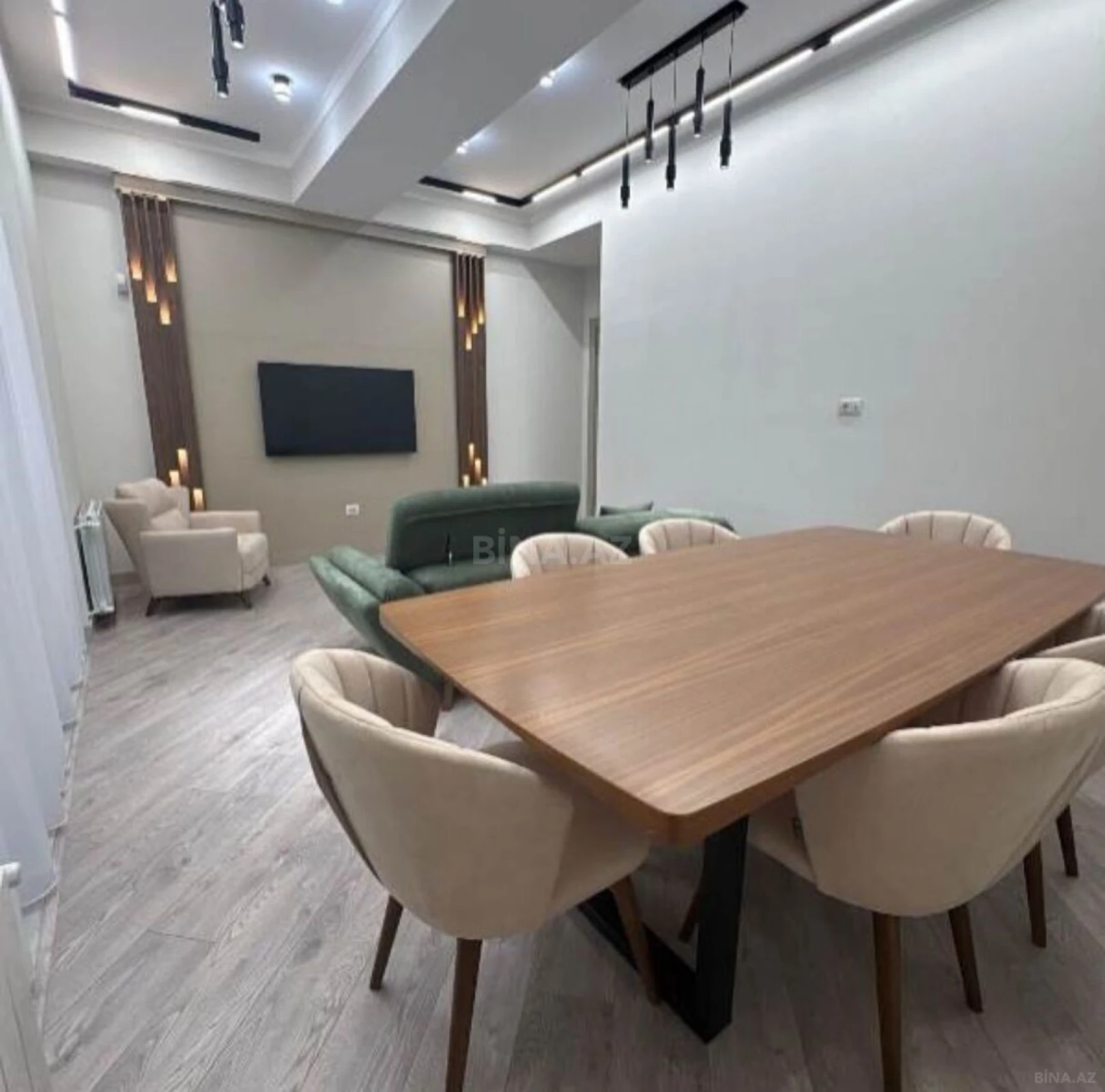 Satılır 4 otaqlı mənzil 120 m²