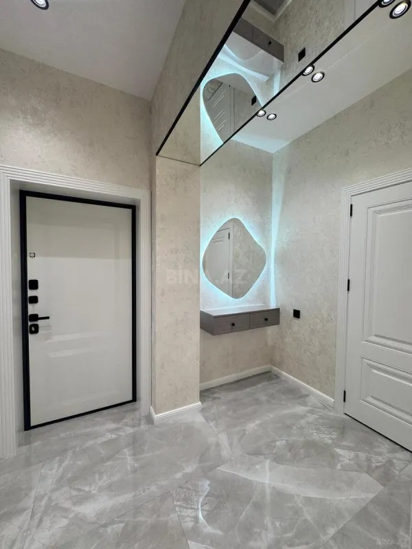 Satılır 2 otaqlı mənzil 67 m²