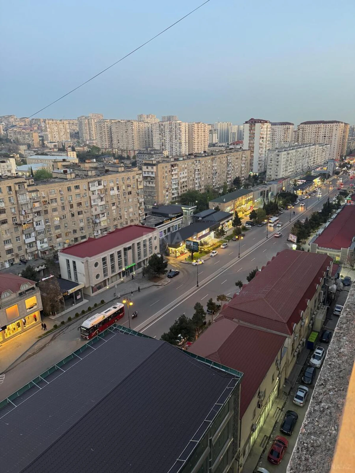 Satılır 3 otaqlı mənzil 83 m²