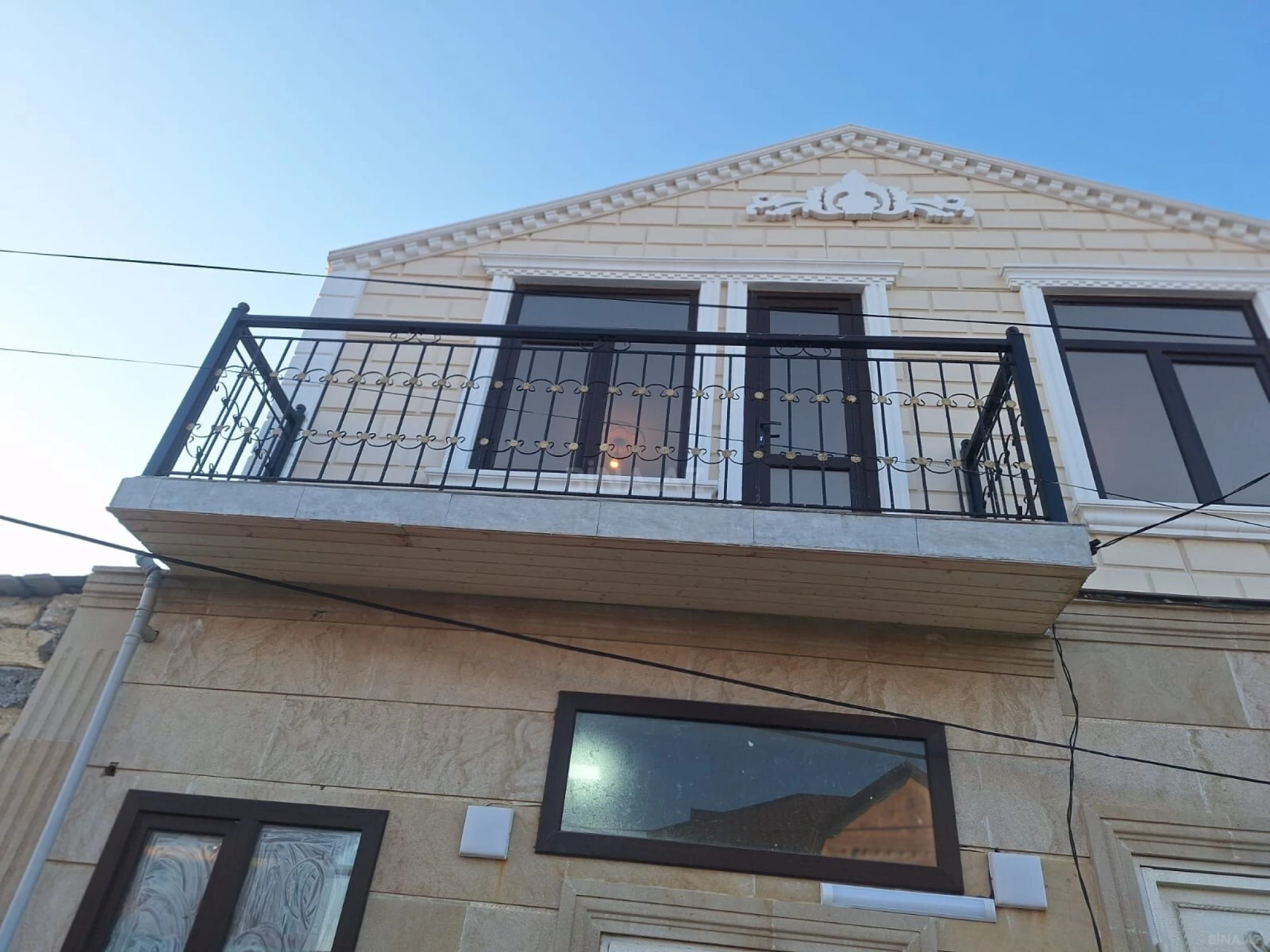 Satılır 4 otaqlı həyət evi 59 m²