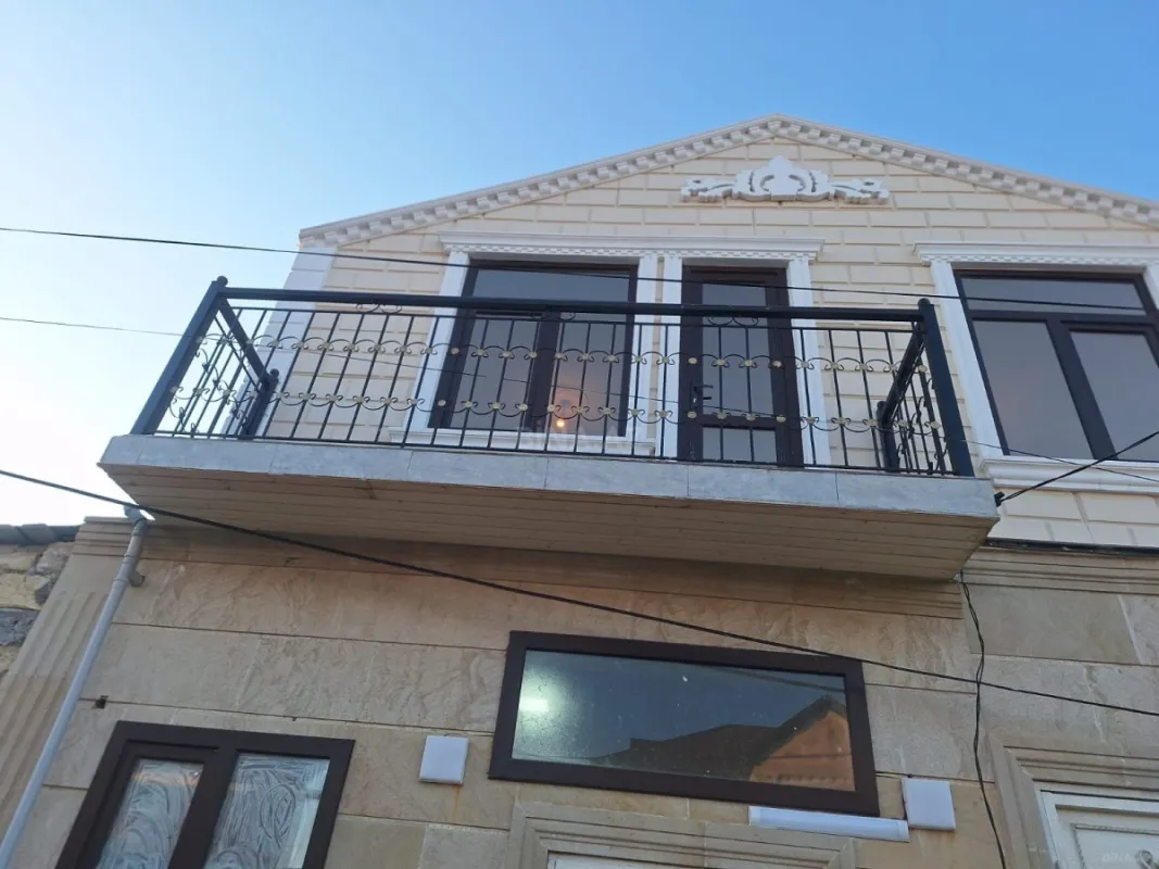 Satılır 4 otaqlı həyət evi 59 m²
