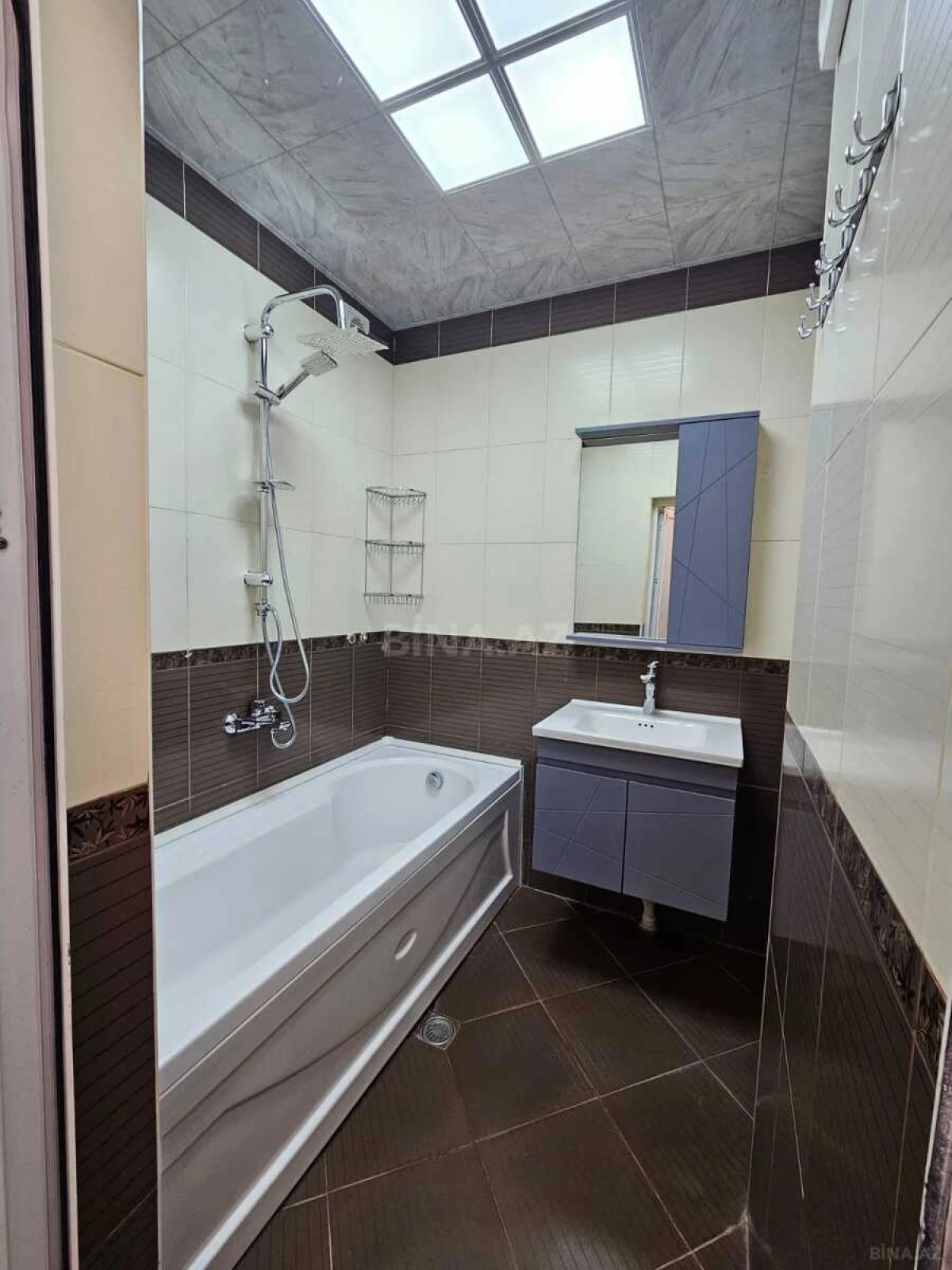 Satılır 3 otaqlı mənzil 75 m²