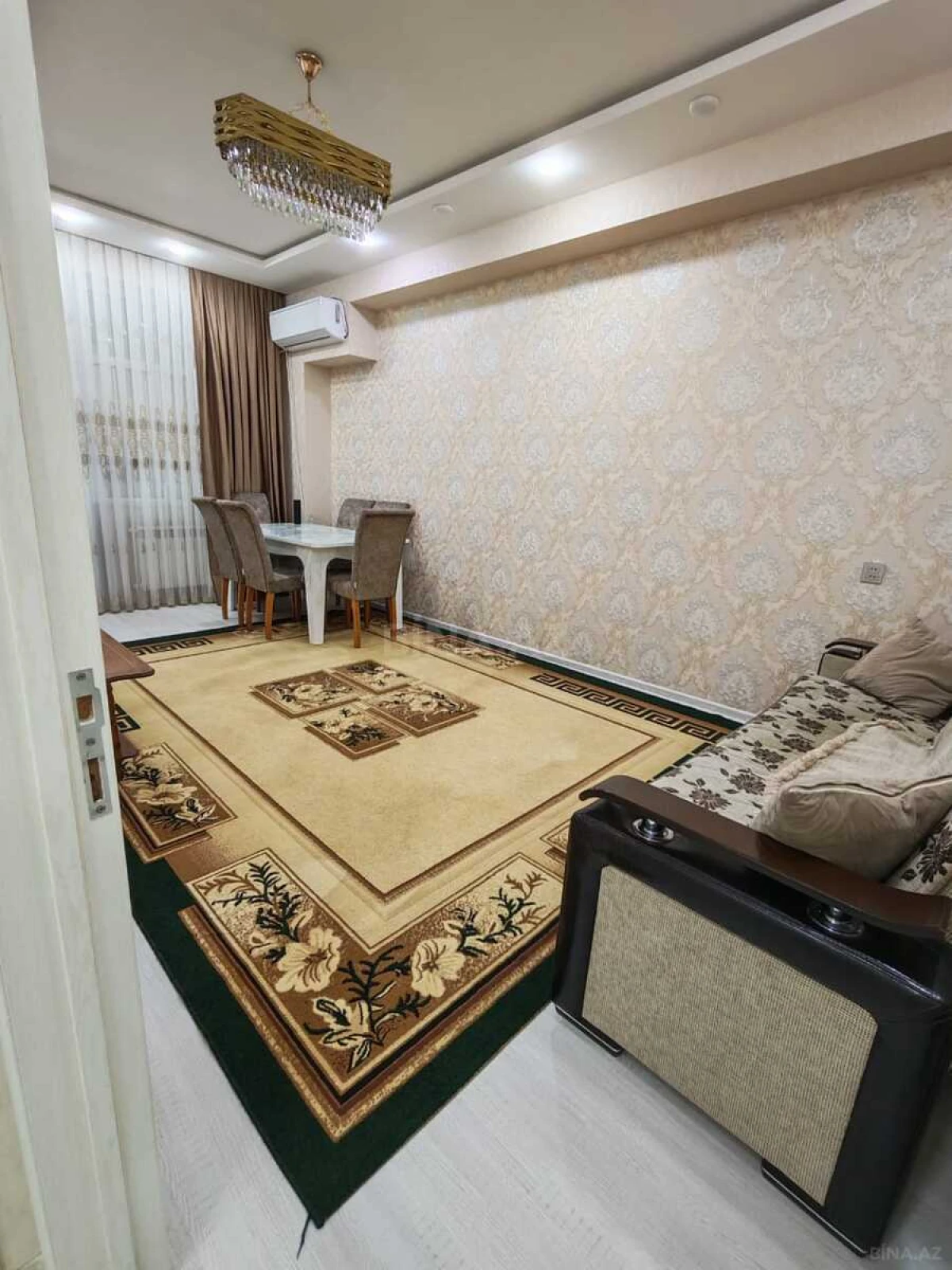 Satılır 2 otaqlı mənzil 64 m²